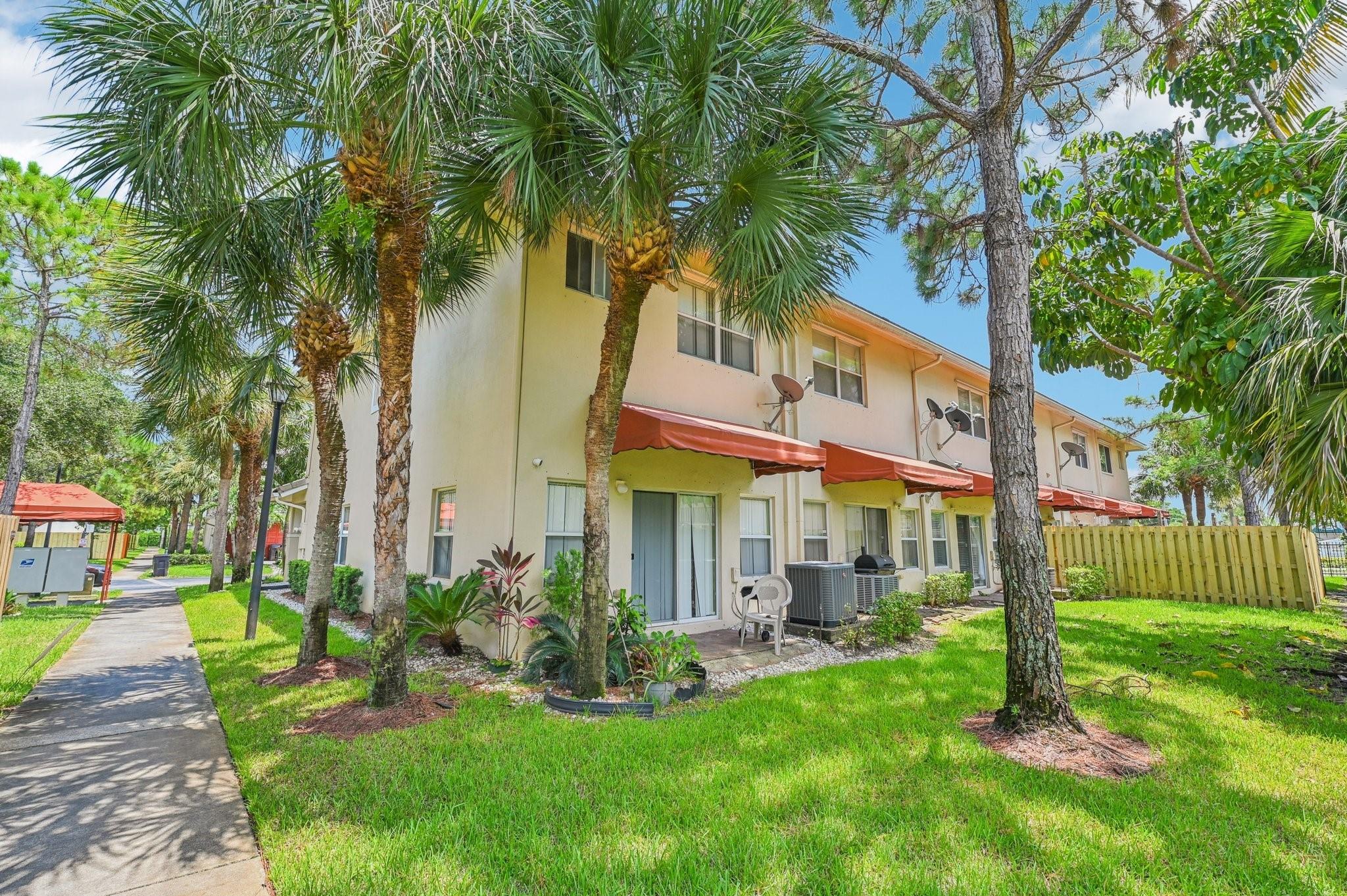 2921 NW 33rd Ter 2921