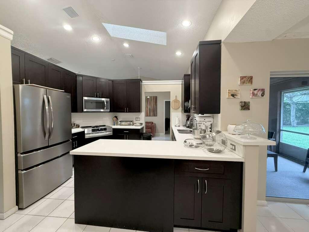 4555 NW 88TH Terrace