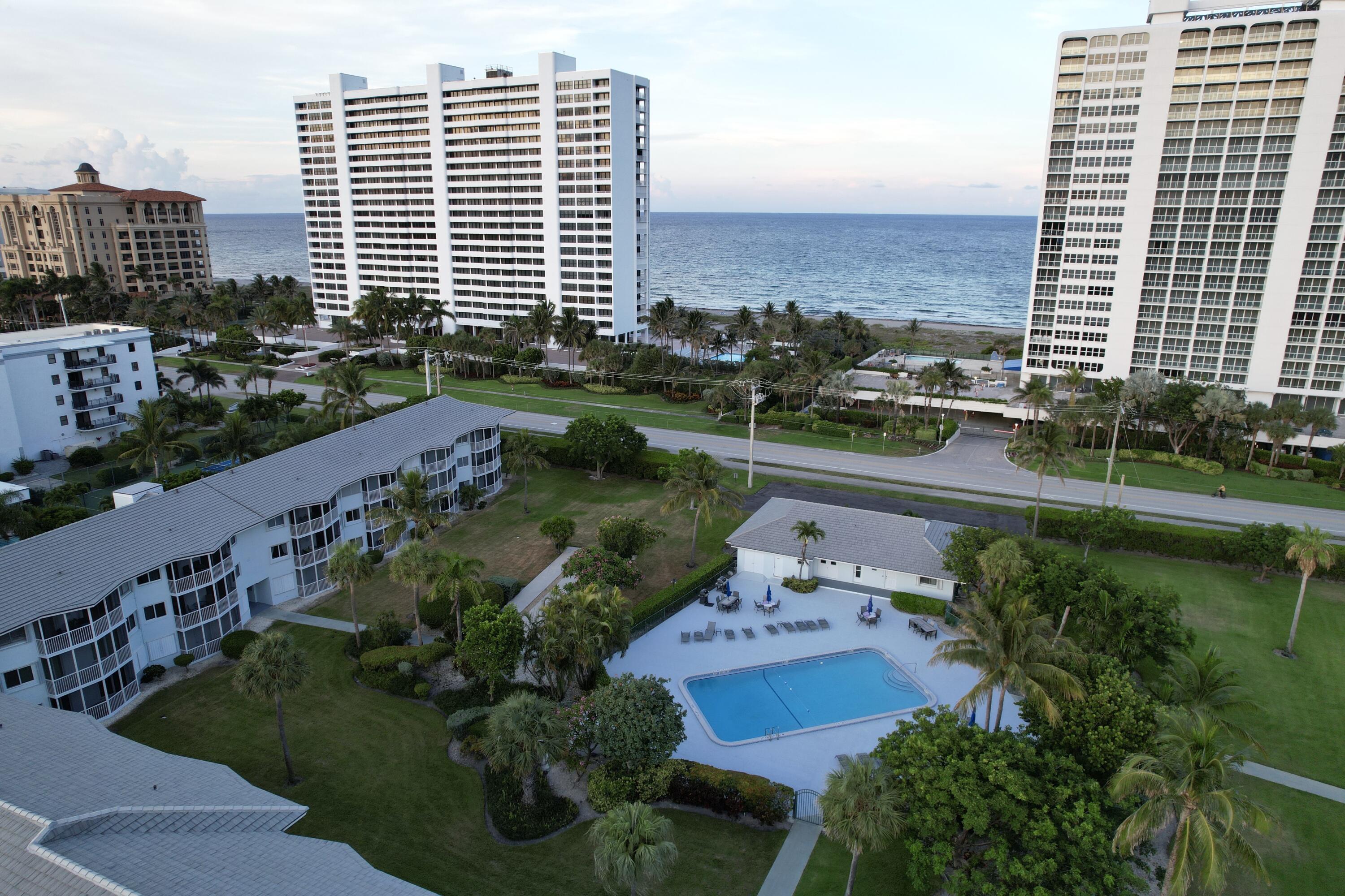 BOCA RATON HARBOUR APTS CONDO - Residential
