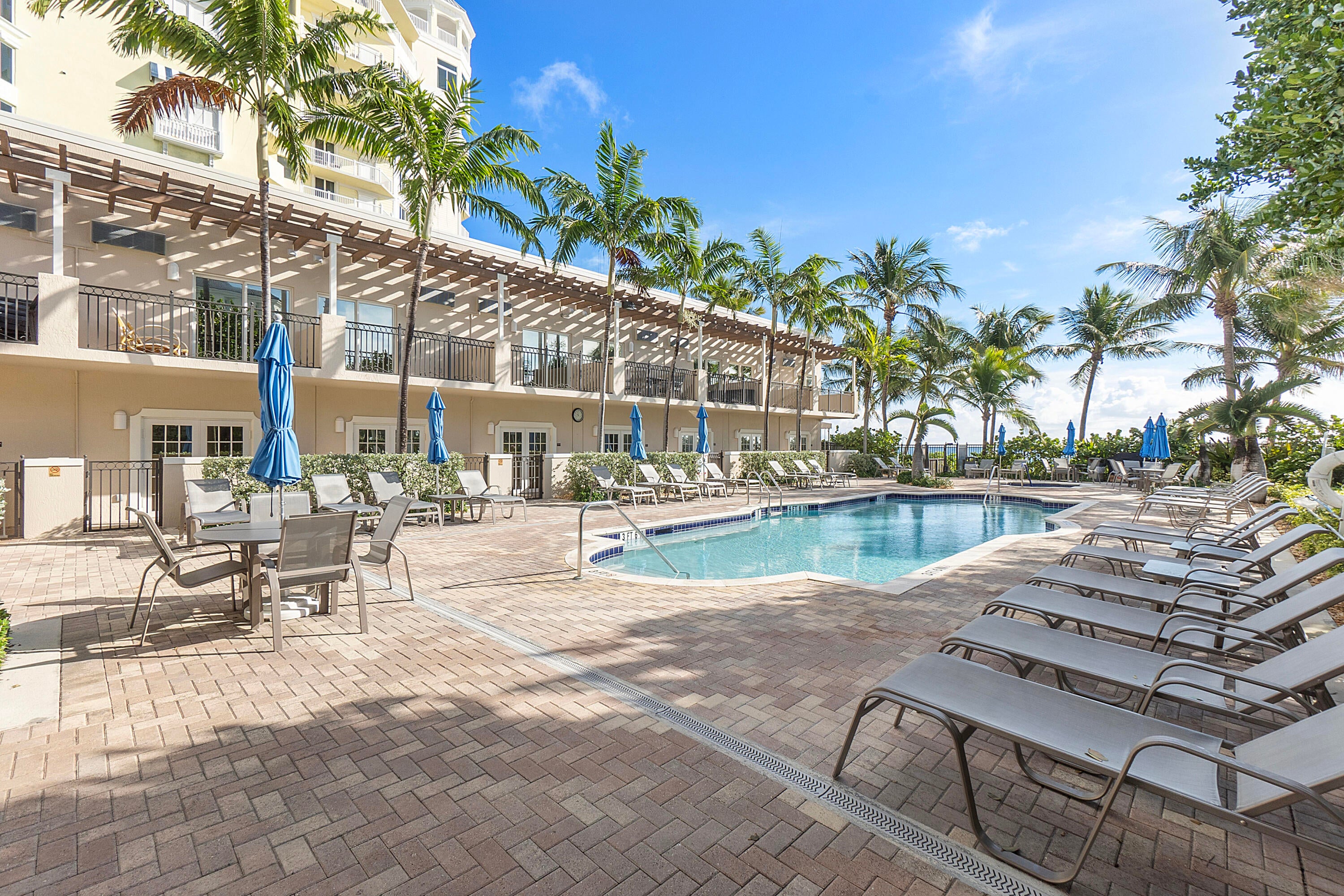 2011 N Ocean Boulevard 304