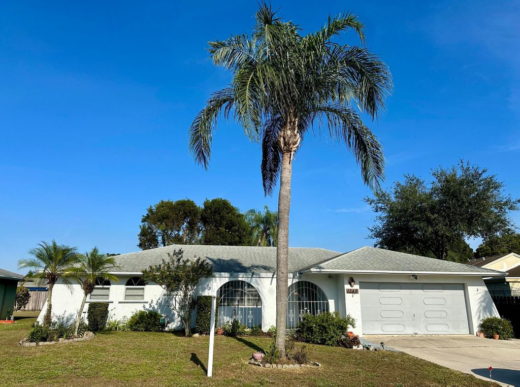 Photo of 1346 Niantic Terrace, Wellington, FL 33414 (MLS # R11050349)