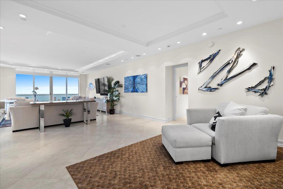 4600 N Ocean Drive 701