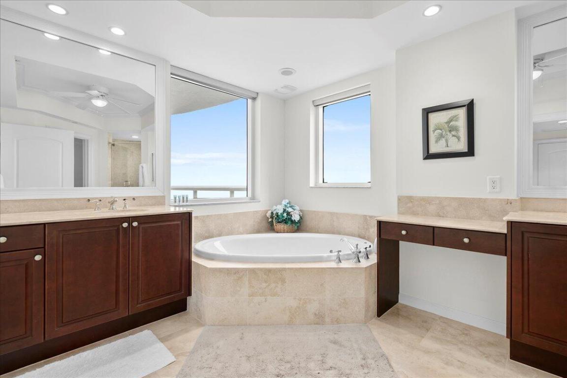 Singer Island, Florida, 33404, United States, 3 Bedrooms Bedrooms, ,4 BathroomsBathrooms,Residential,Active,2008351