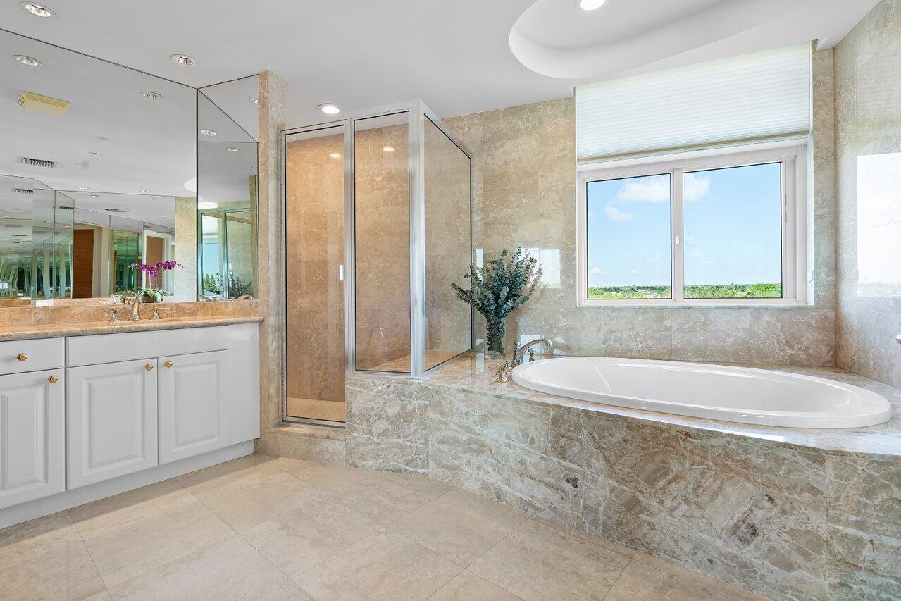 ARAGON CONDO - Residential