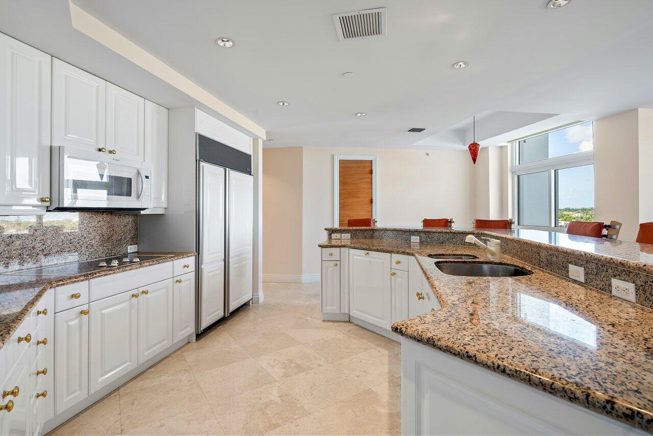 ARAGON CONDO - Residential