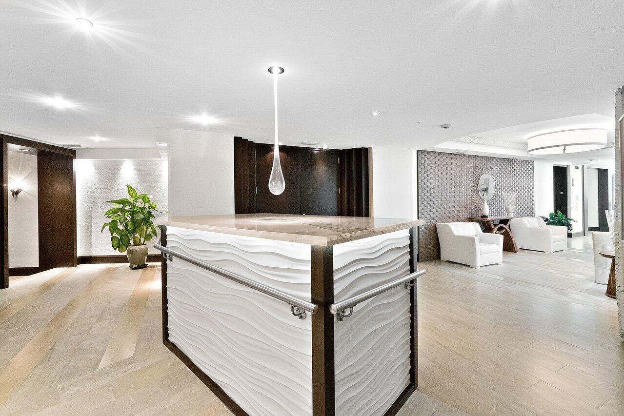 ARAGON CONDO - Residential