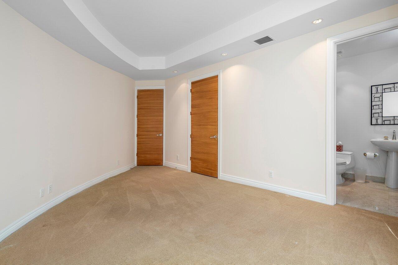 ARAGON CONDO - Residential