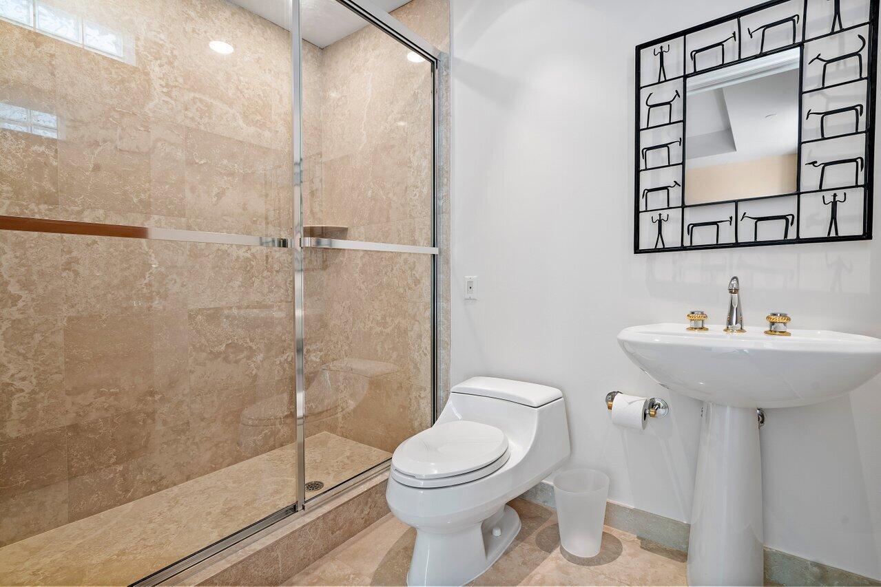 ARAGON CONDO - Residential