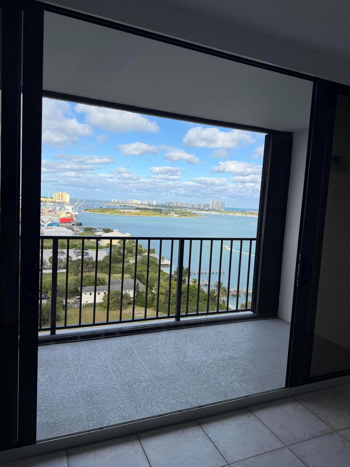 PALM BEACH HOUSE CONDO - Residential Lease