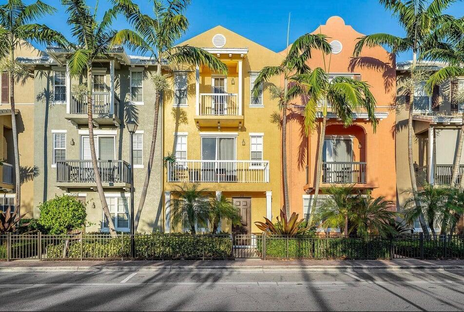 Amazing opportunity to rent in the gated community of CODA. AVAILABLE SEPTEMBER 15th. Located in close proximity to shopping, dining, nightlife, art galleries, parks, and more! This beautiful 3-story townhouse has one bedroom and a half bathroom on the ground floor, great for guests or use as an office. The 2nd level has the main living area, offering high ceilings (10ft), tile floors, dining room, powder room, & spacious balcony., Your open floorpan kitchen features granite countertops, stainless steel appliances, upgraded wood cabinetry (42'' upper cabinets), a walk-in pantry, raised snack bar and separate breakfast nook. All bedrooms and stairs have new flooring throughout, carpet has been removed. Available Annual $5,000 Seasonal Rent $8,000 Minimum 3 Months