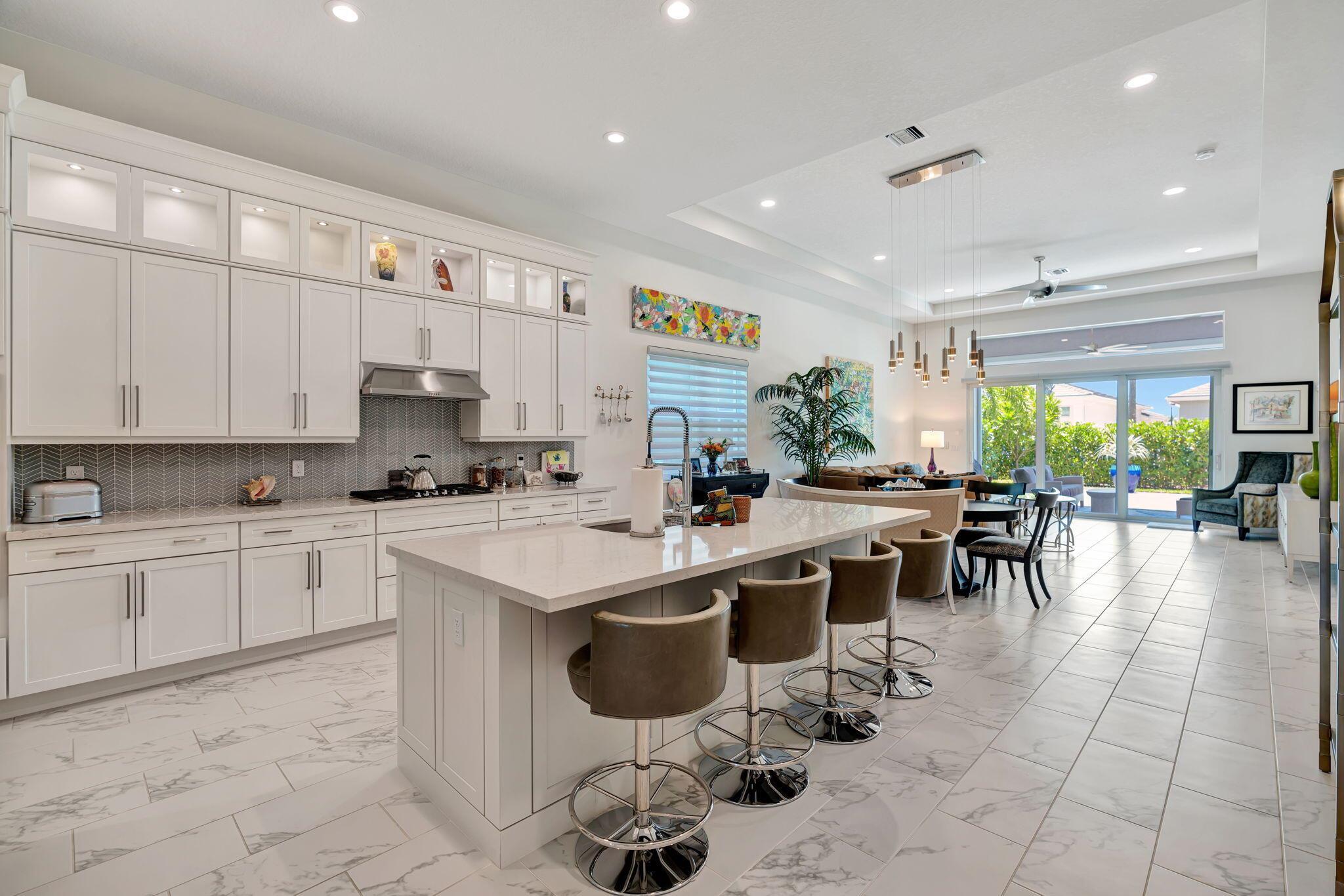 10050 Regency Way