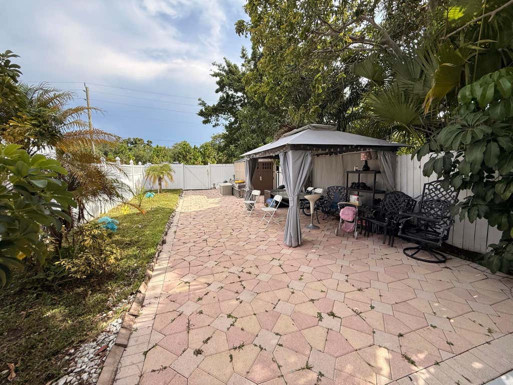 Photo of 6238 SW 7th Street, Margate, FL 33068 (MLS # B26061220)