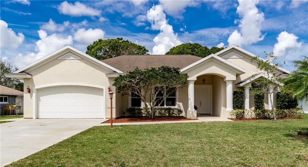 Photo of 5113 Eagle Drive, Fort Pierce, FL 34951 (MLS # F10327254)
