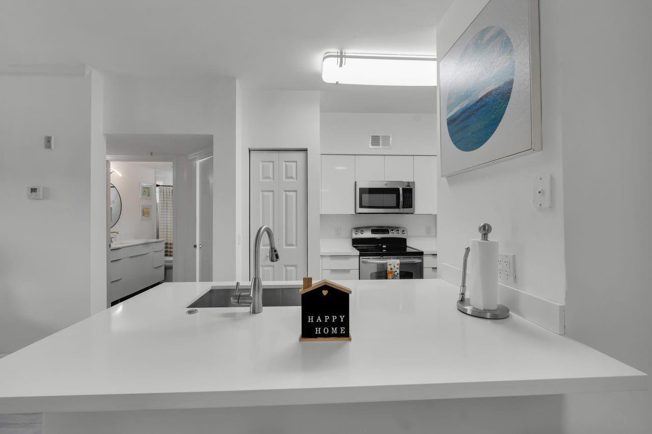 TUSCANY ON THE INTRACOAST - Residential