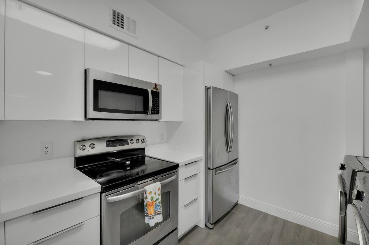 TUSCANY ON THE INTRACOAST - Residential