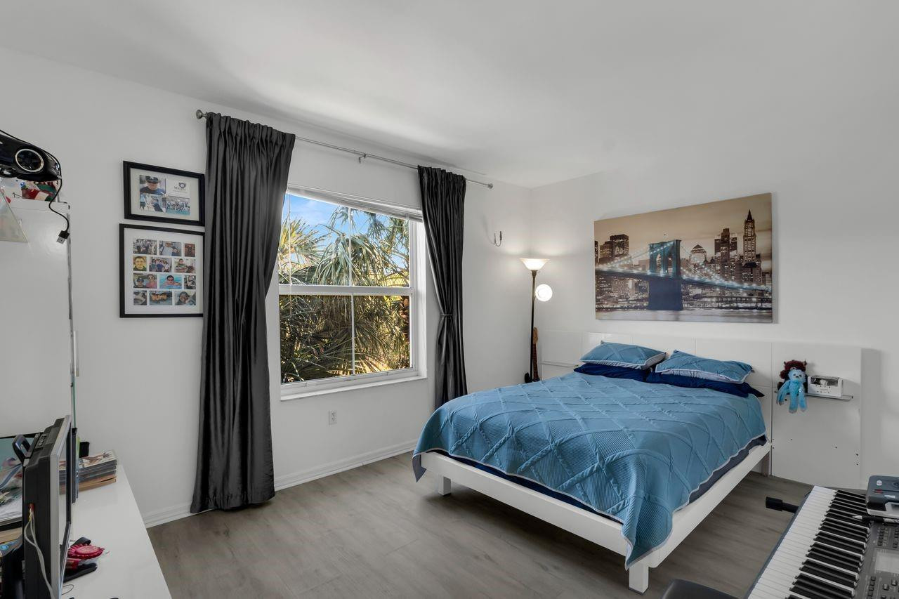 TUSCANY ON THE INTRACOAST - Residential