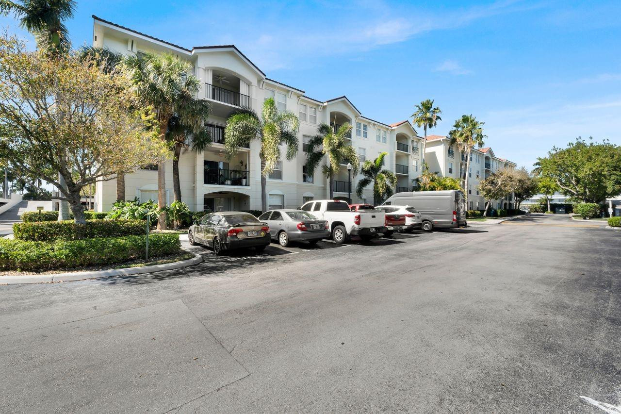 TUSCANY ON THE INTRACOAST - Residential