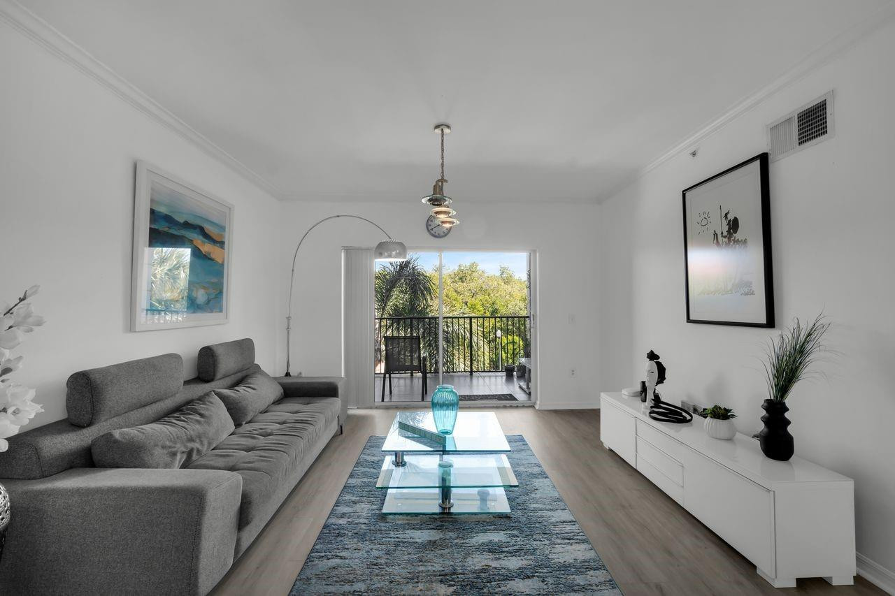 TUSCANY ON THE INTRACOAST - Residential