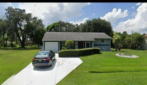 A home in Port St Lucie