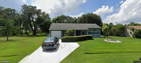 A home in Port St Lucie