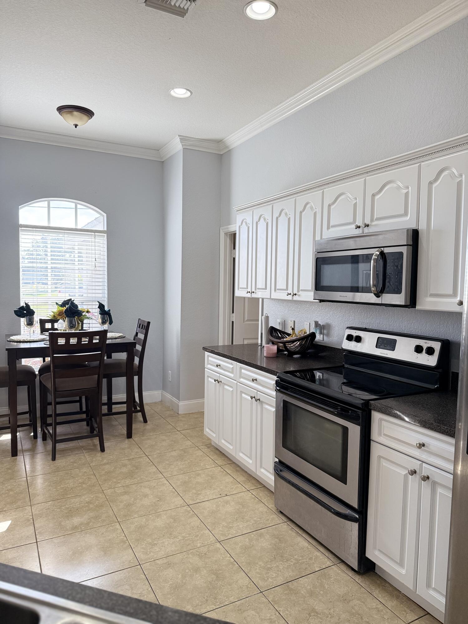 PORT ST LUCIE SECTION 33 - Residential