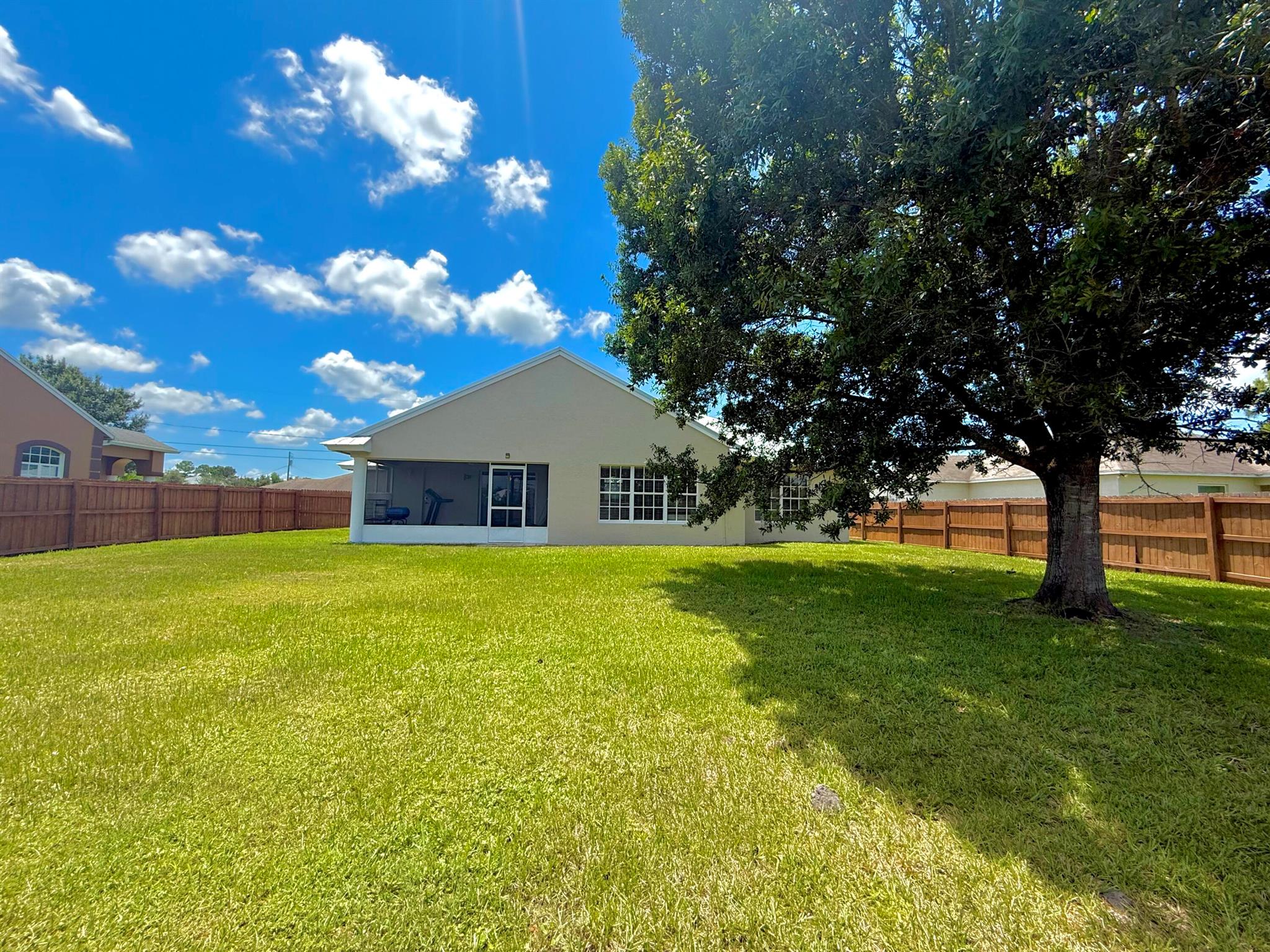 PORT ST LUCIE SECTION 33 - Residential