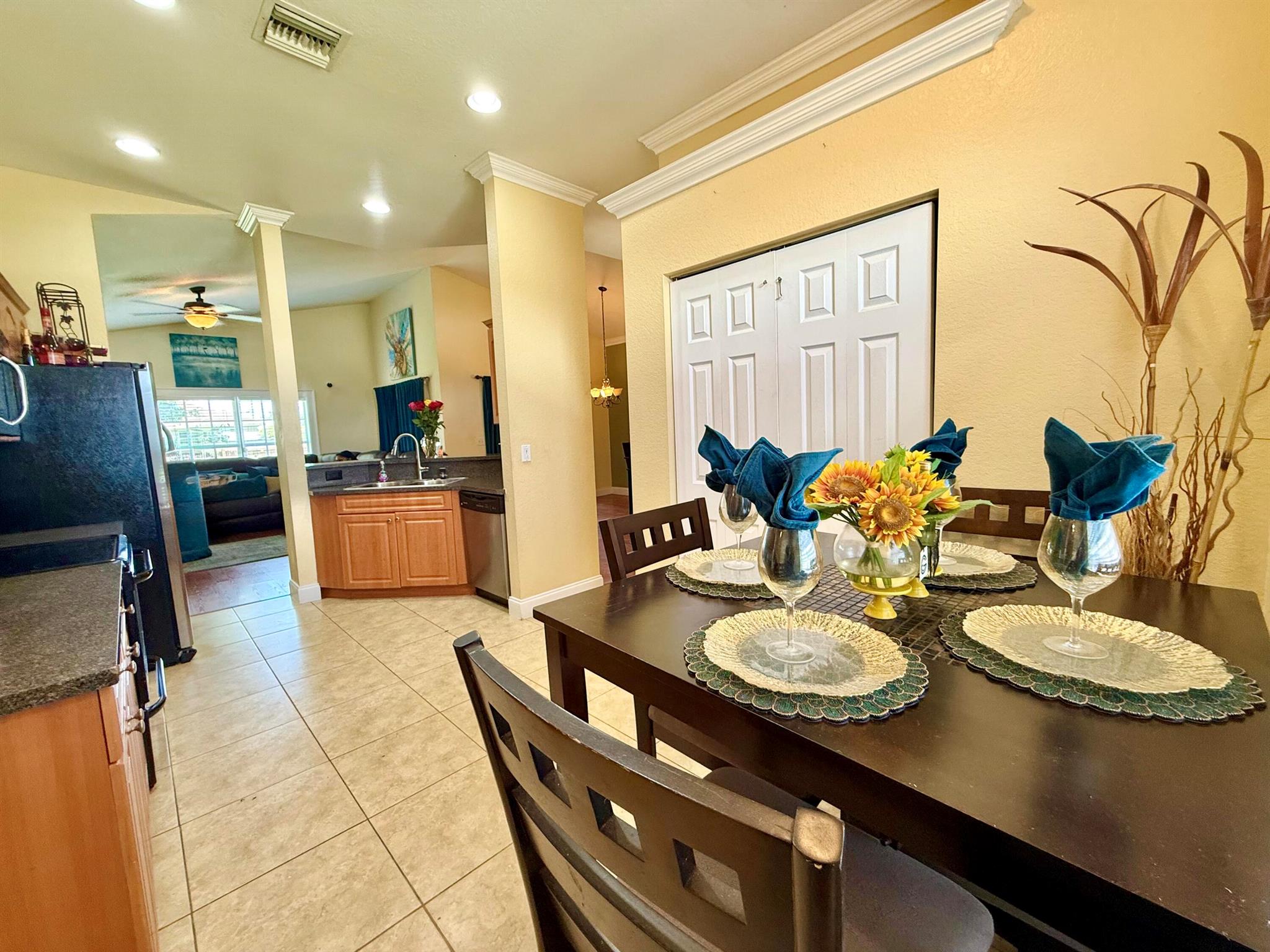 PORT ST LUCIE SECTION 33 - Residential