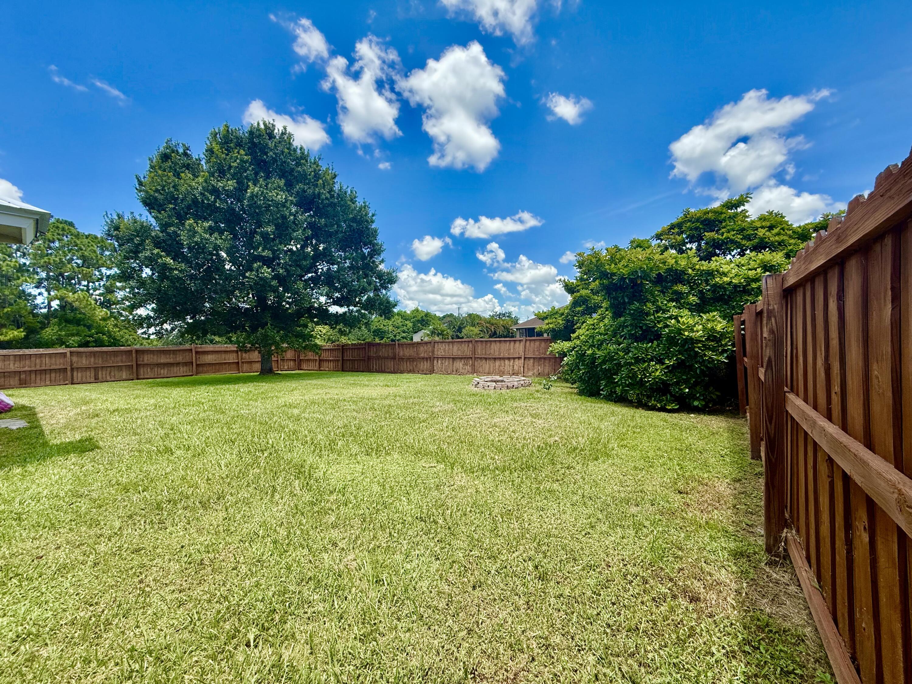 PORT ST LUCIE SECTION 33 - Residential