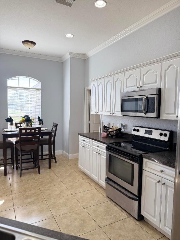 PORT ST LUCIE SECTION 33 - Residential