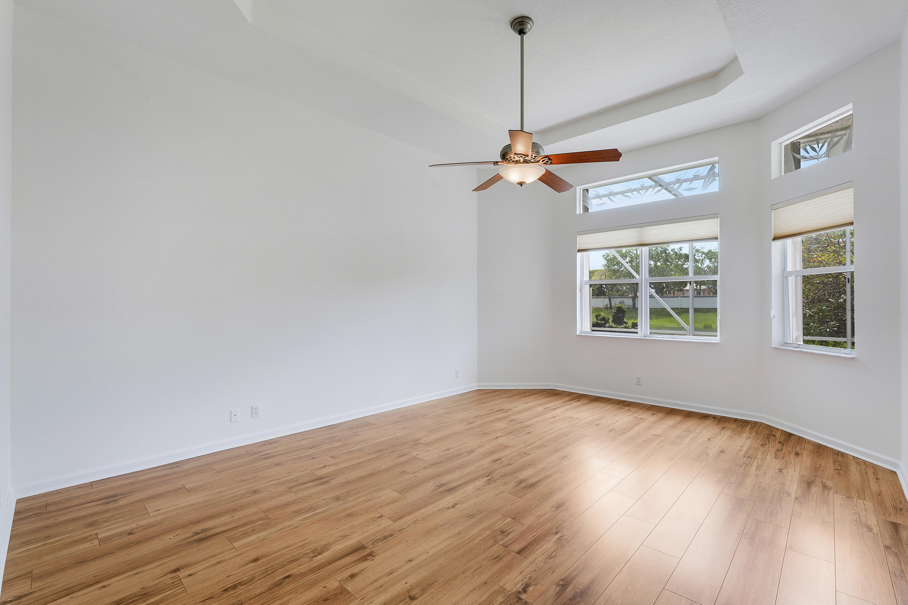 BELLAGGIO, TOWNE PARK - Residential