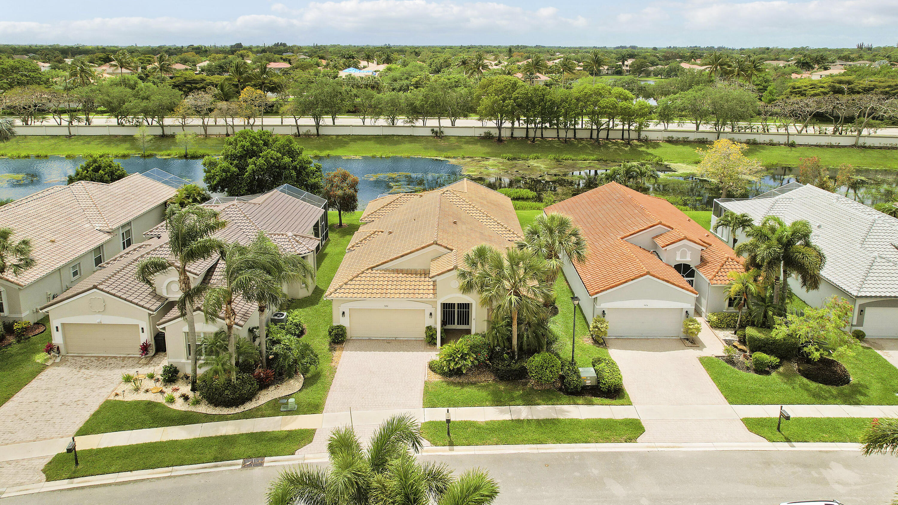 BELLAGGIO, TOWNE PARK - Residential