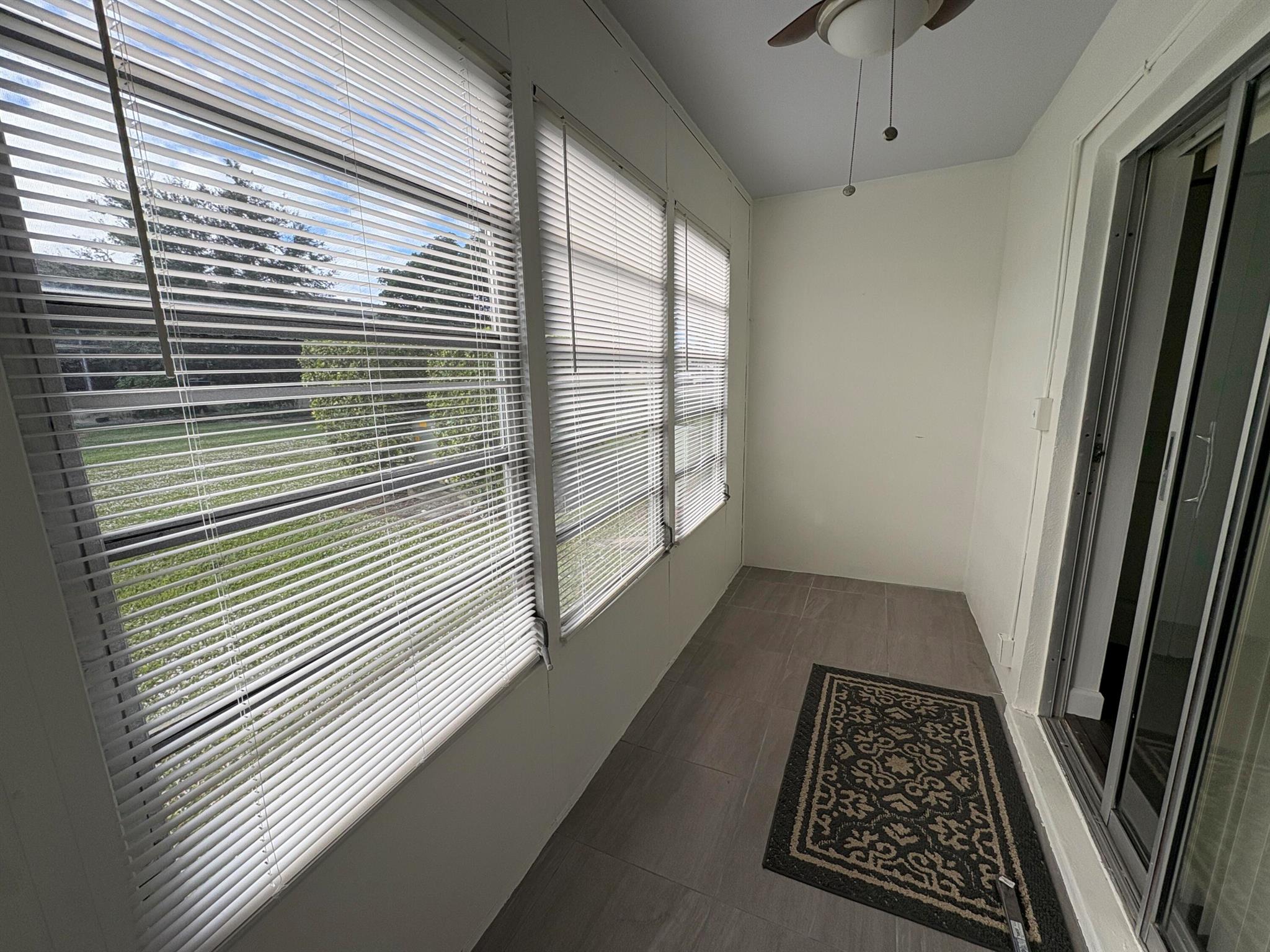 CENTURY VILLAGE/ KINGSWOO - Residential Lease