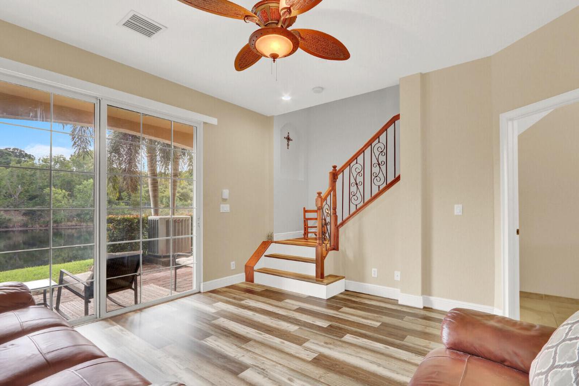 CIELO TOWNHOMES - Residential