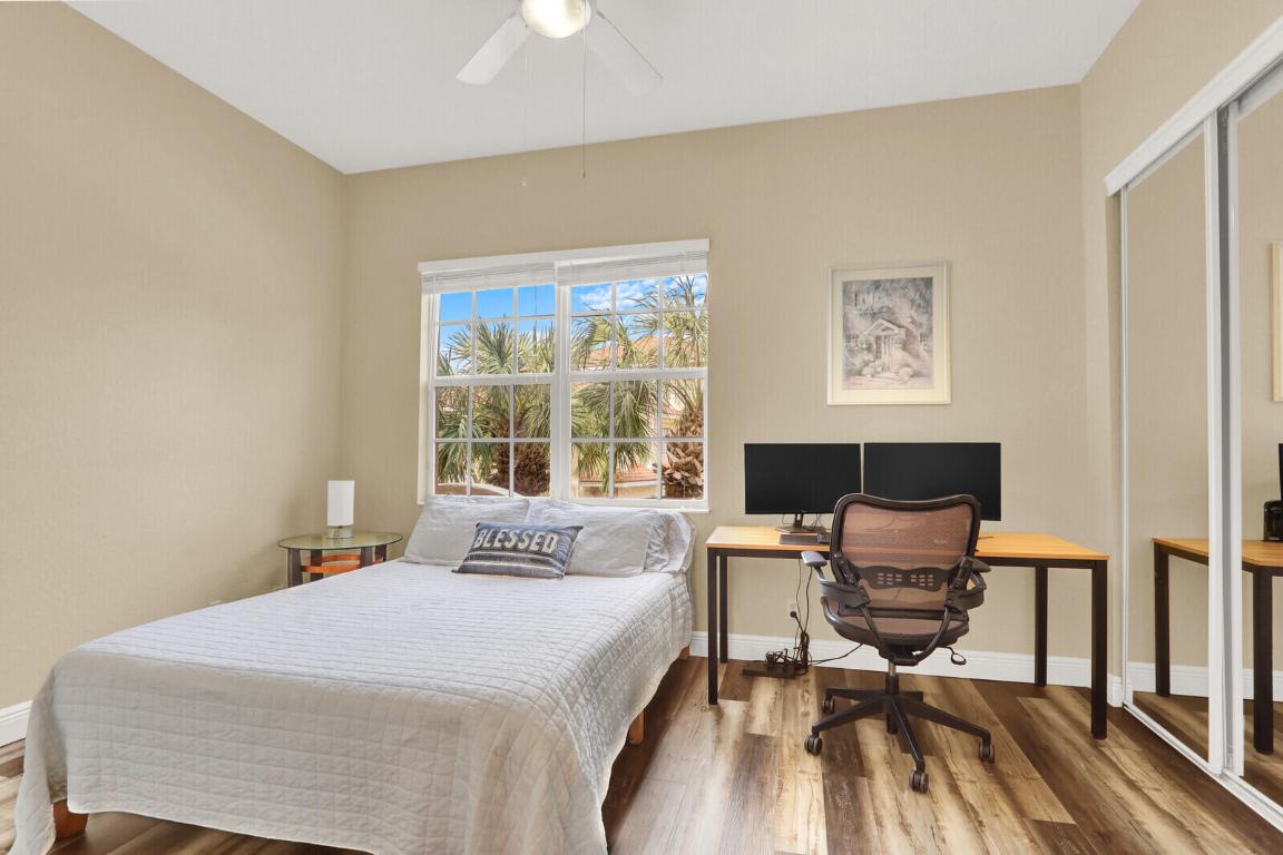 CIELO TOWNHOMES - Residential