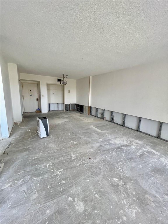 HILLCREST NO 21 CONDO - Residential