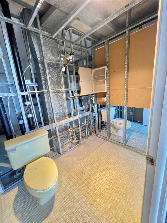 HILLCREST NO 21 CONDO - Residential