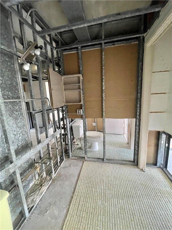 HILLCREST NO 21 CONDO - Residential