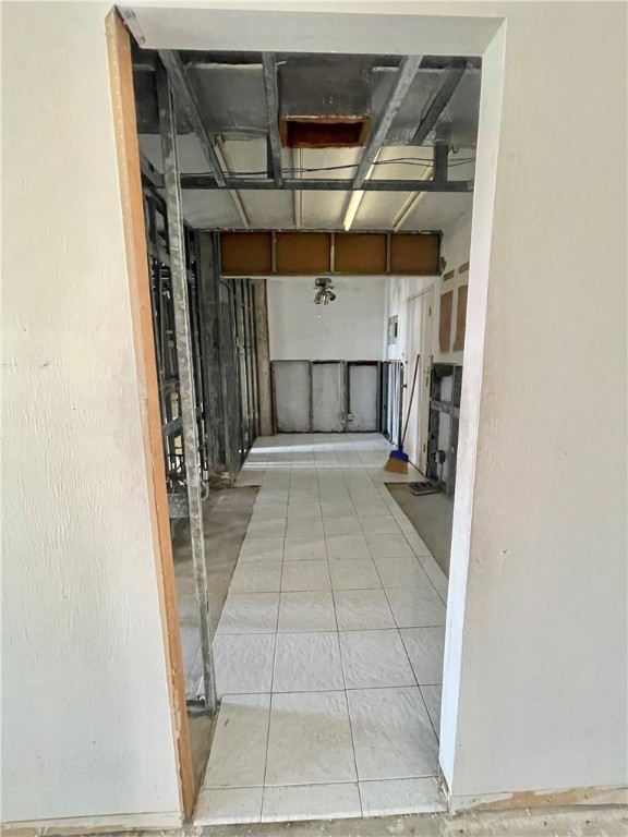 HILLCREST NO 21 CONDO - Residential