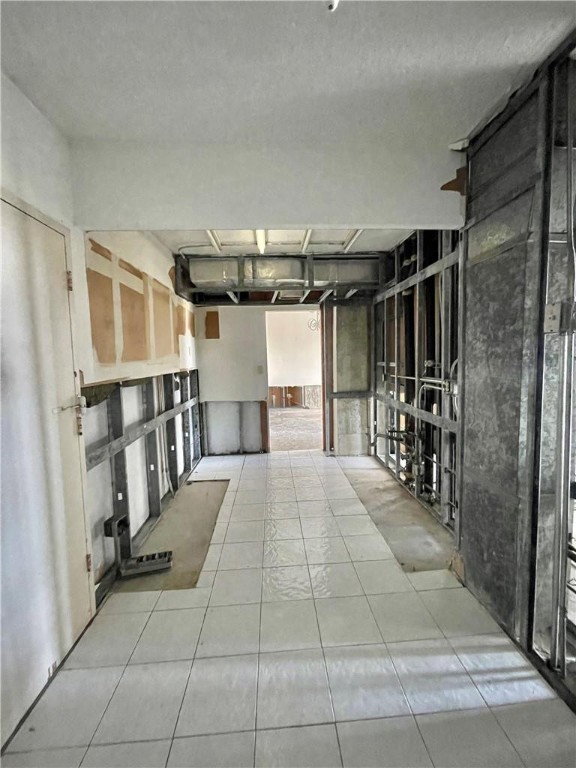 HILLCREST NO 21 CONDO - Residential