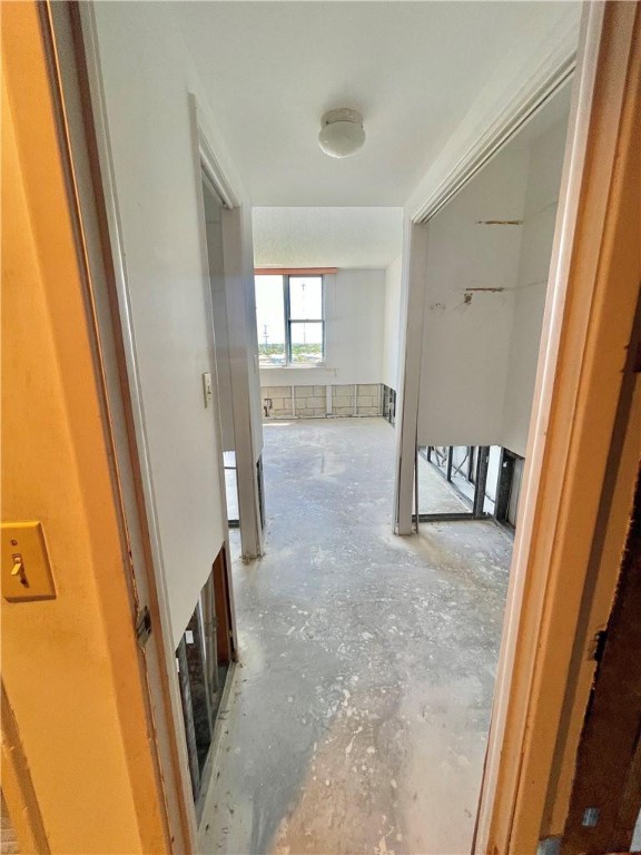 HILLCREST NO 21 CONDO - Residential