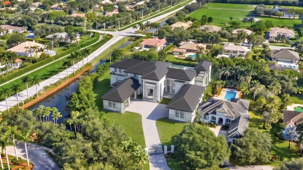 Photo of 12981 KAPOK Lane, Davie, FL 33330 (MLS # B26052269)