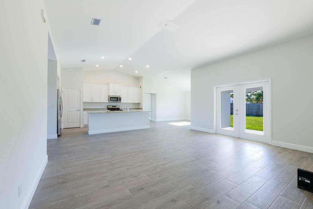 PORT ST LUCIE SECTION 35 - Residential