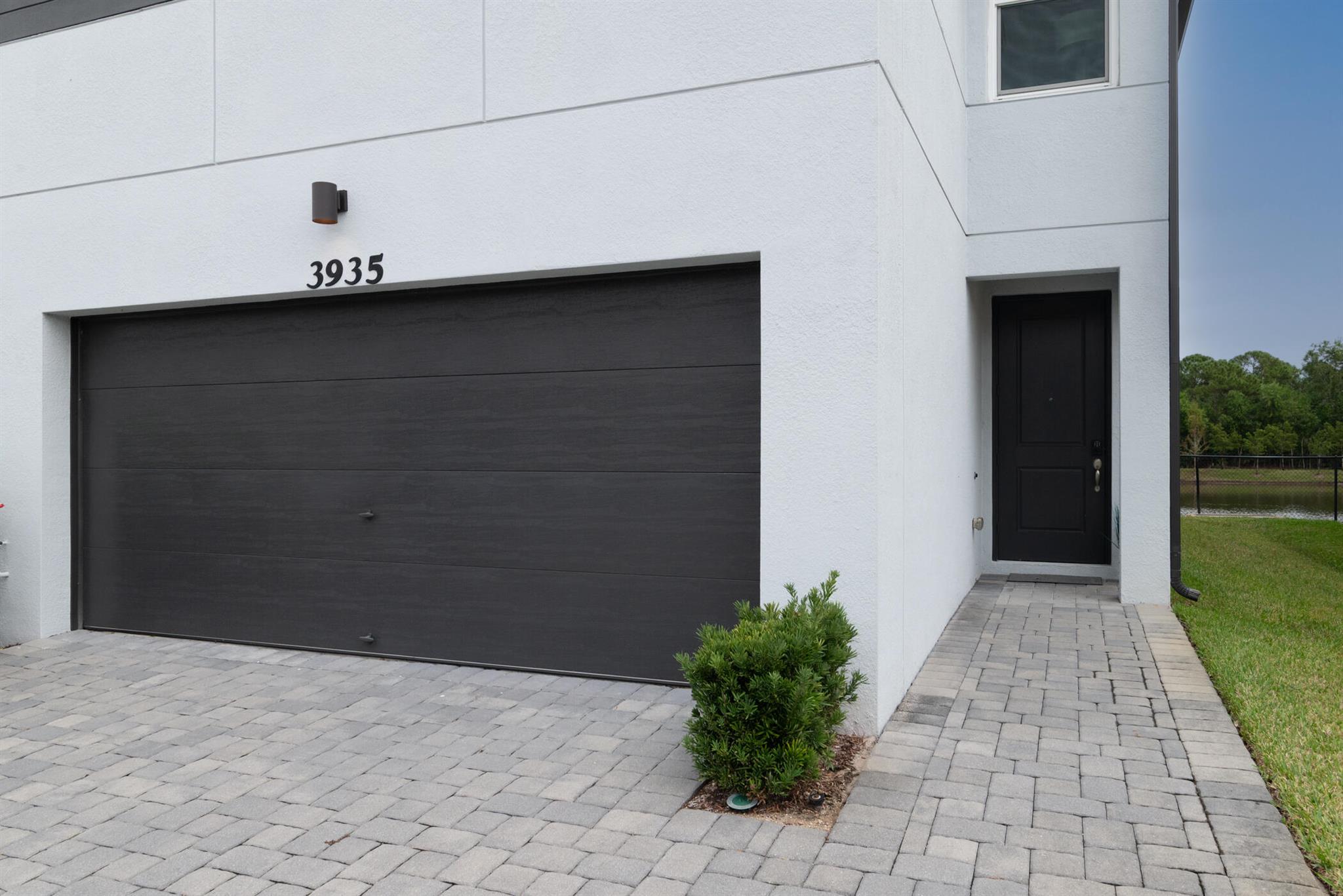 TRILLIUM - Residential