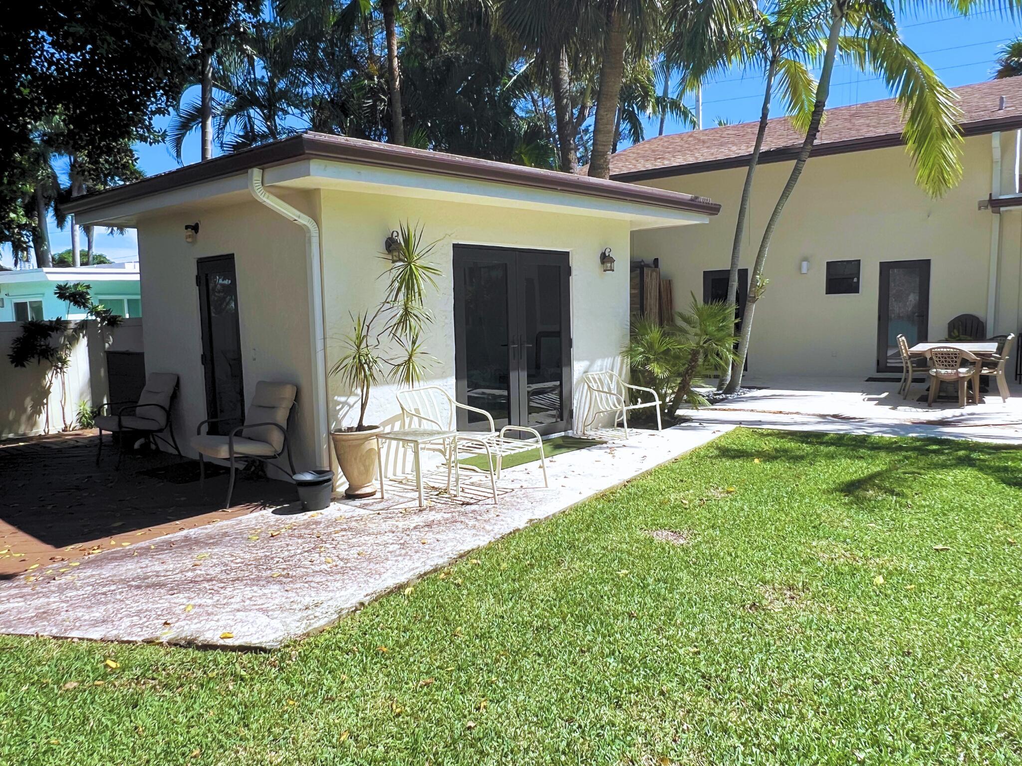 LAKE CLARKE ISLE IN - Residential Lease