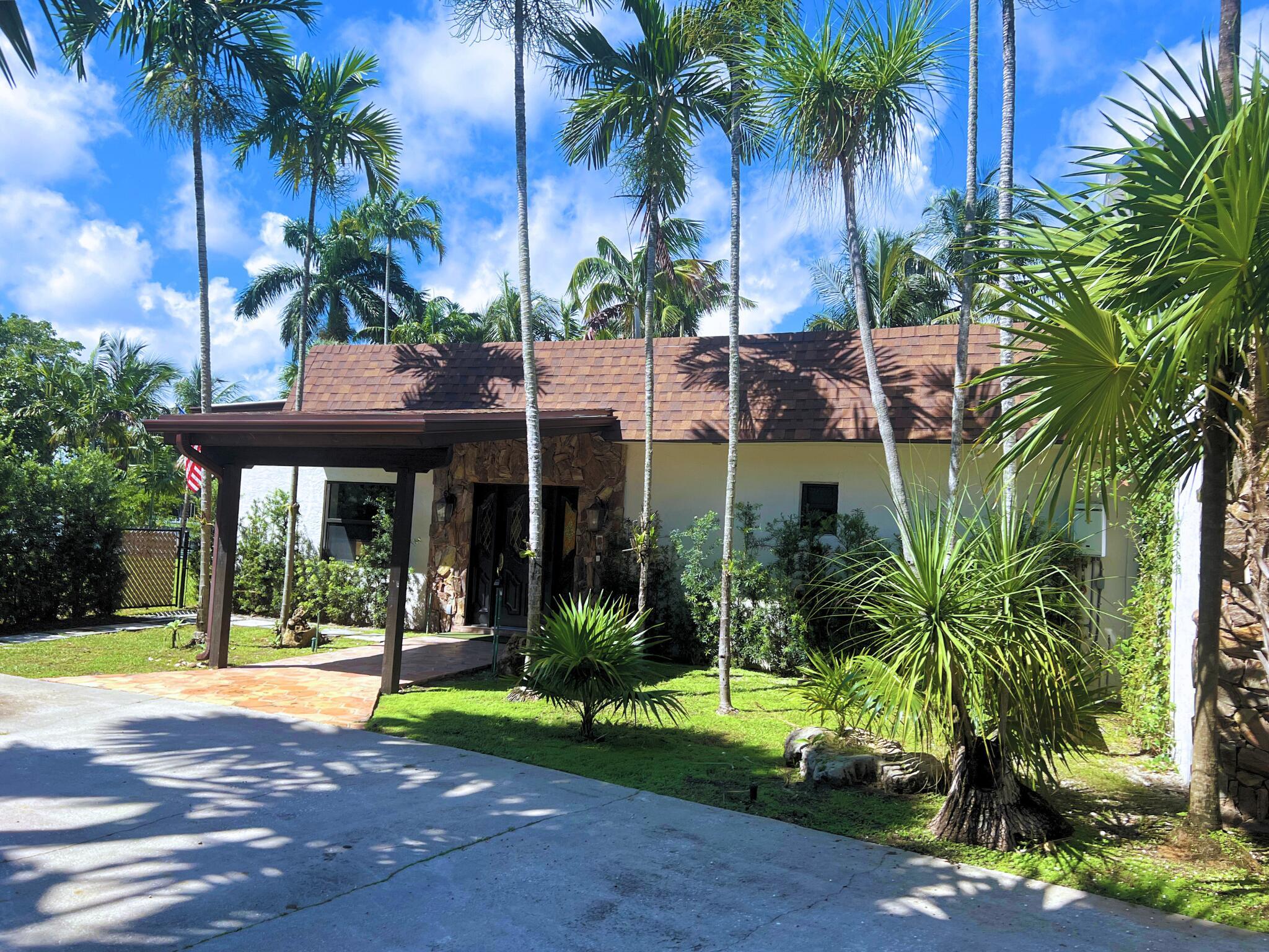 LAKE CLARKE ISLE IN - Residential Lease