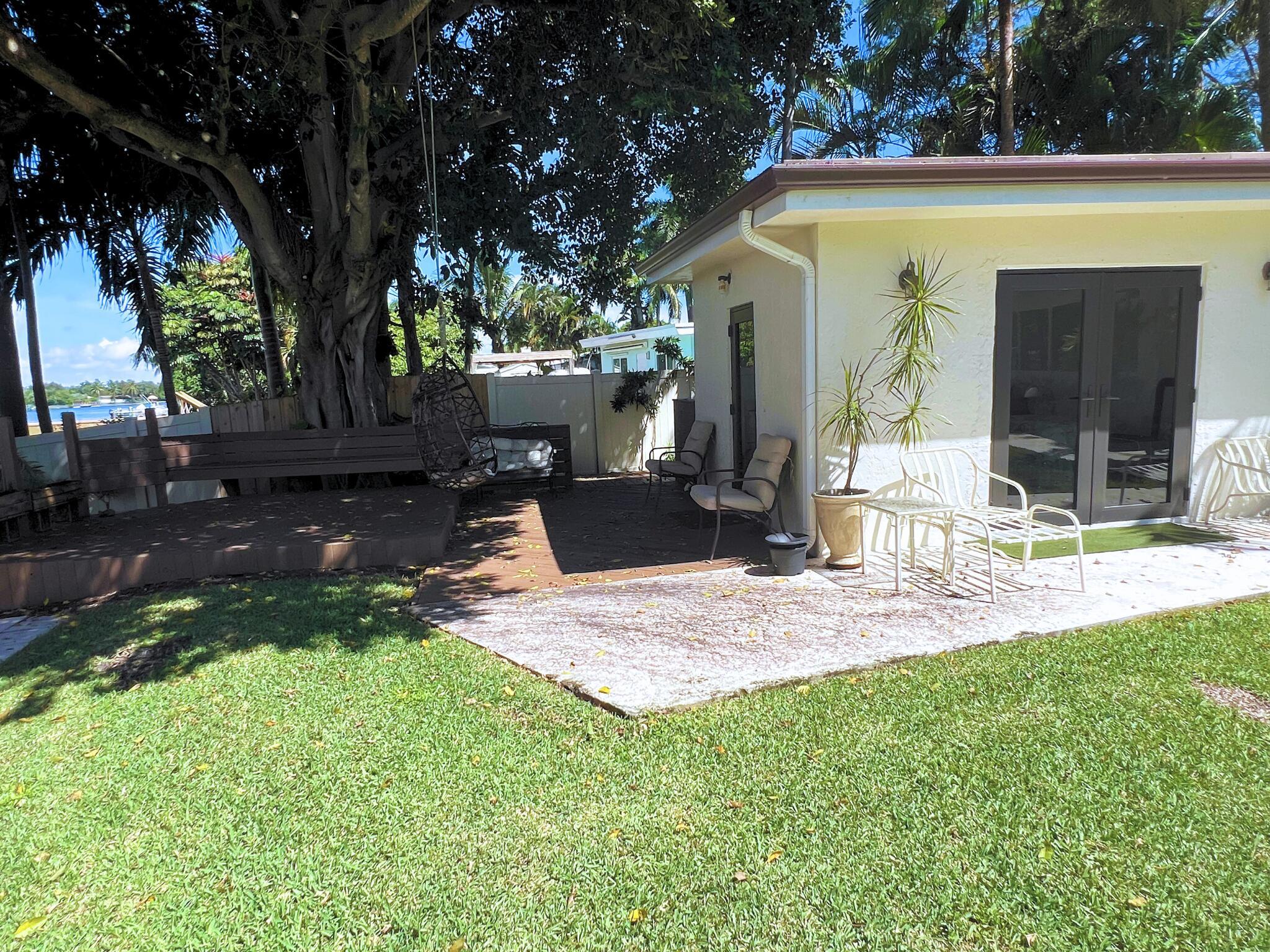 LAKE CLARKE ISLE IN - Residential Lease