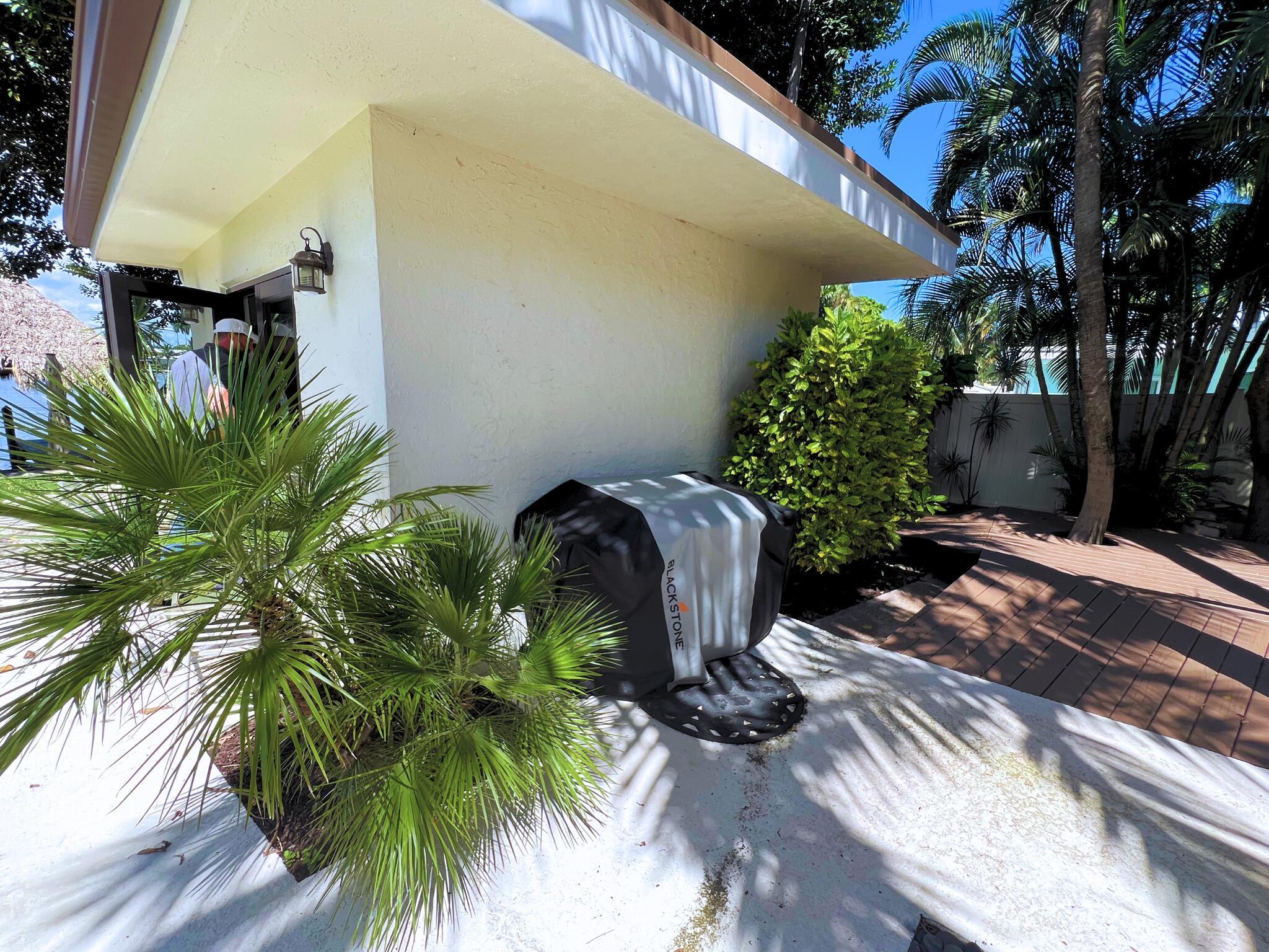 LAKE CLARKE ISLE IN - Residential Lease