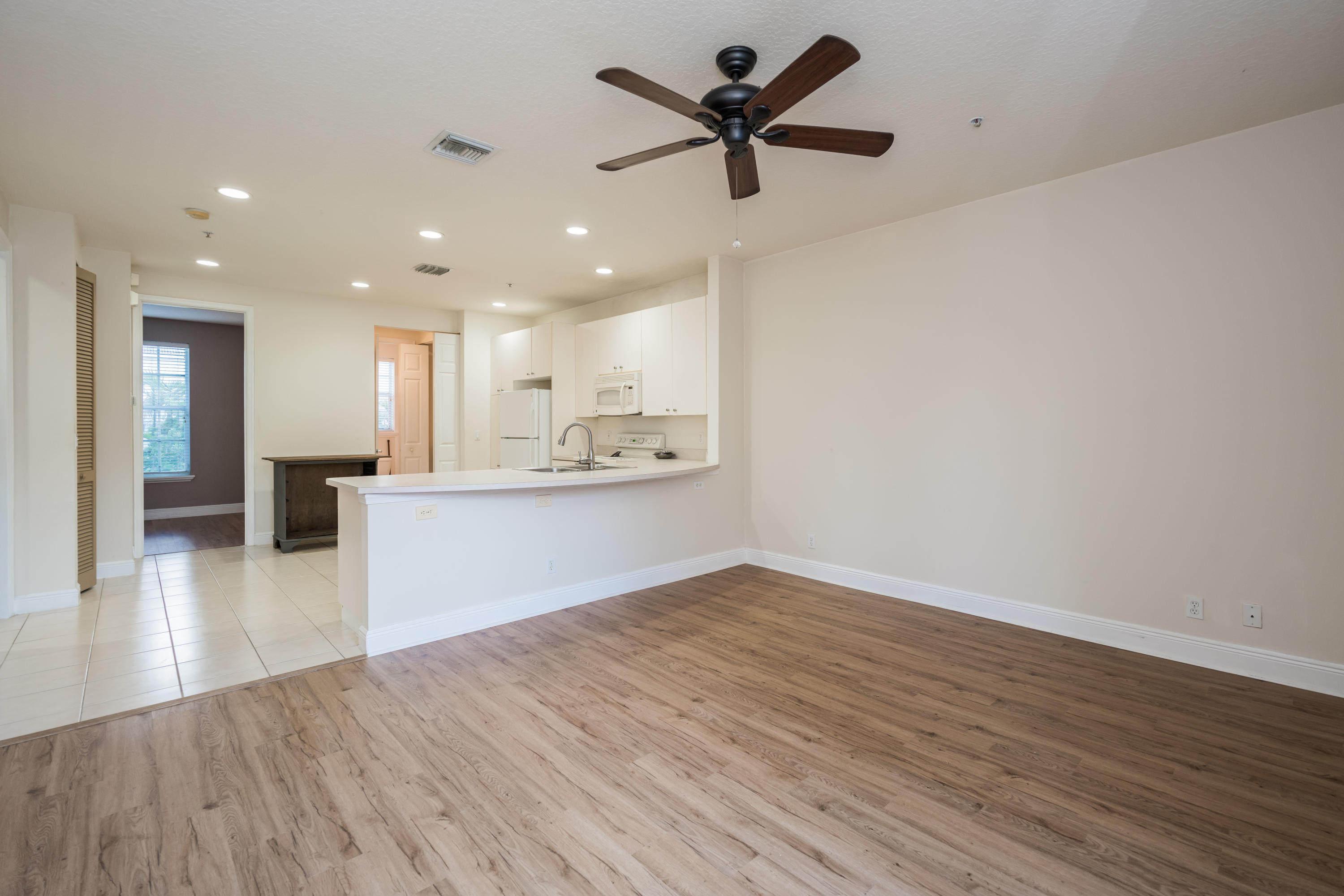 108 E Indian Crossing Circle