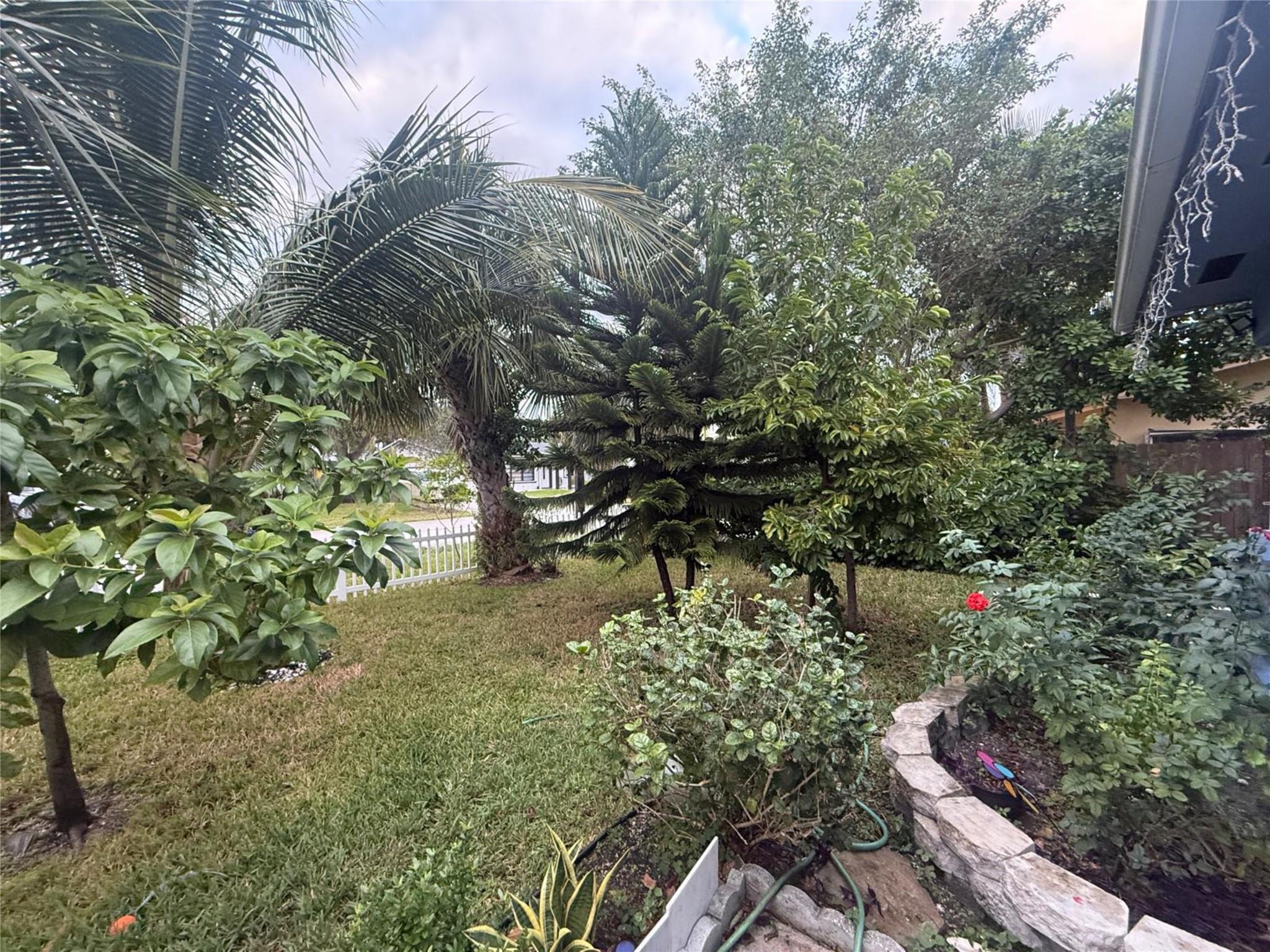1624 NE 30th Ct