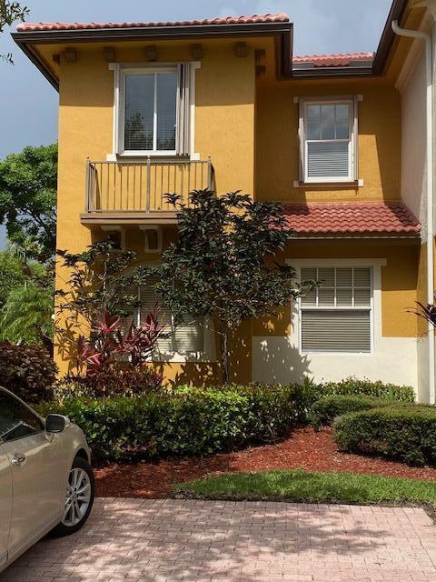 5772 NW 119th Drive